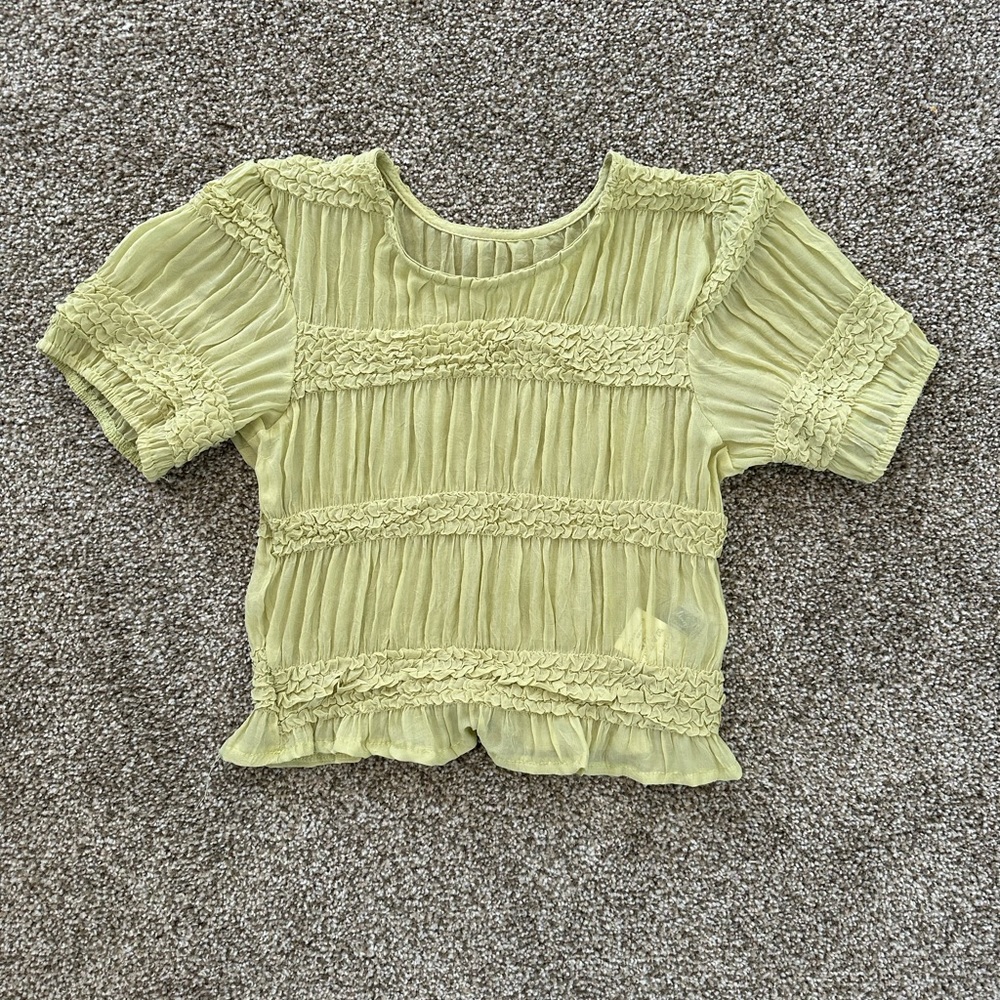 🌼 lemon sheer ruched crop top 🧺